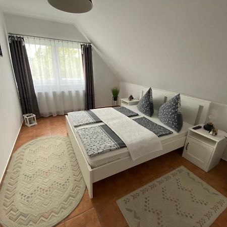 Munkacsy Apartmanok Balatonfenyves Extérieur photo