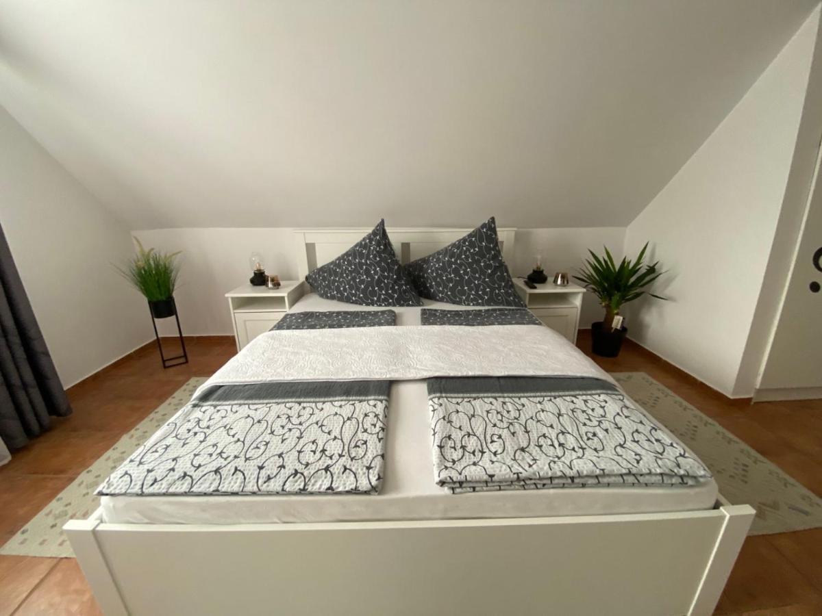 Munkacsy Apartmanok Balatonfenyves Extérieur photo
