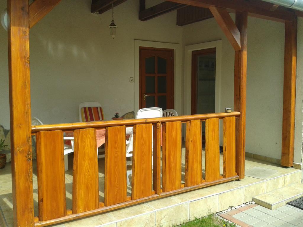 Munkacsy Apartmanok Balatonfenyves Extérieur photo